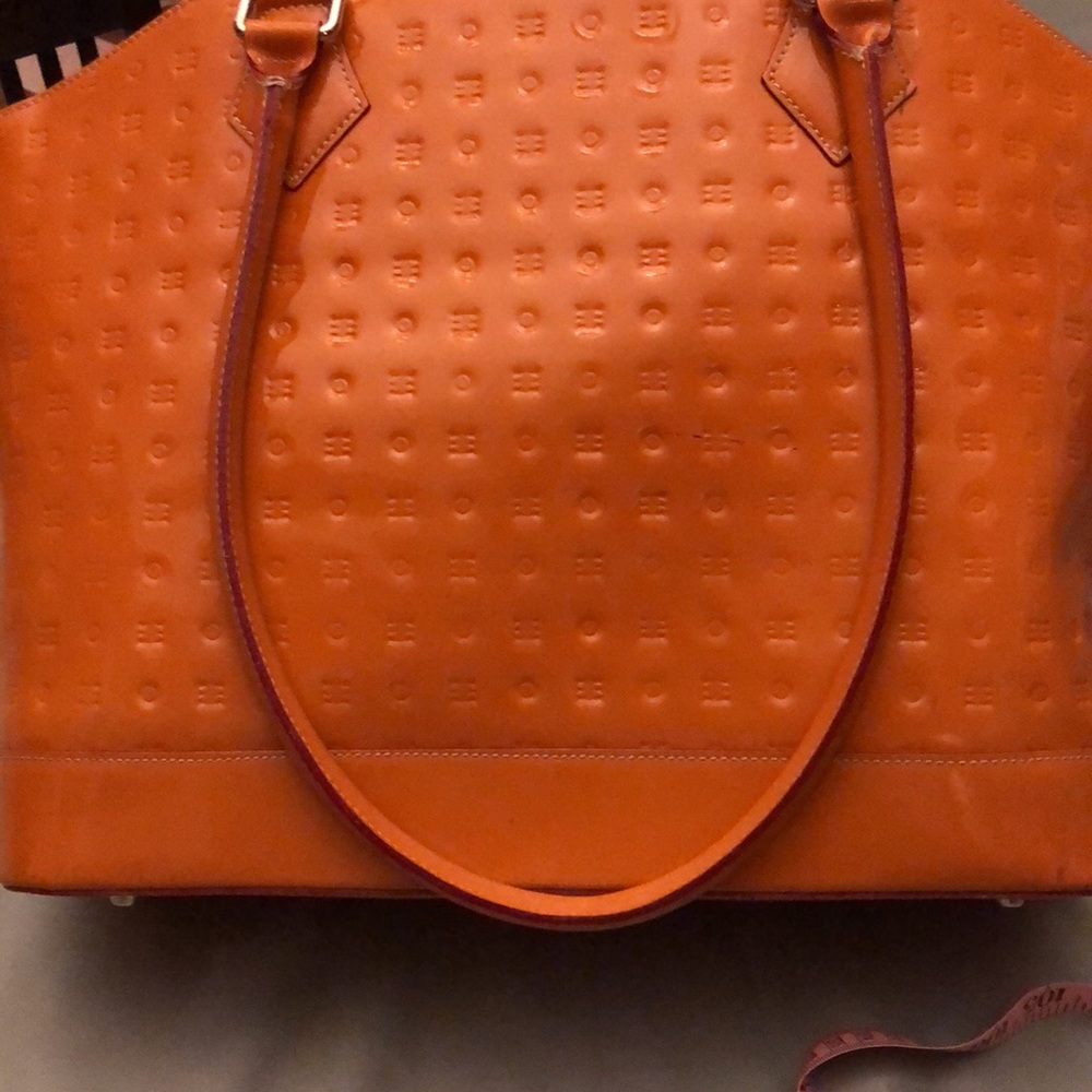 ARCADIA GENUINE ITALIAN PATENT LEATHER BAG